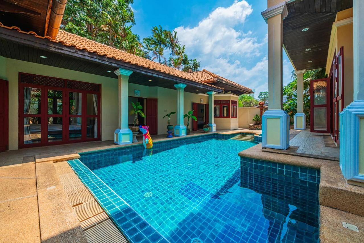 Bali Pool Villa, 5 Min To Walking Street & The Beaches Pattaya Exterior photo