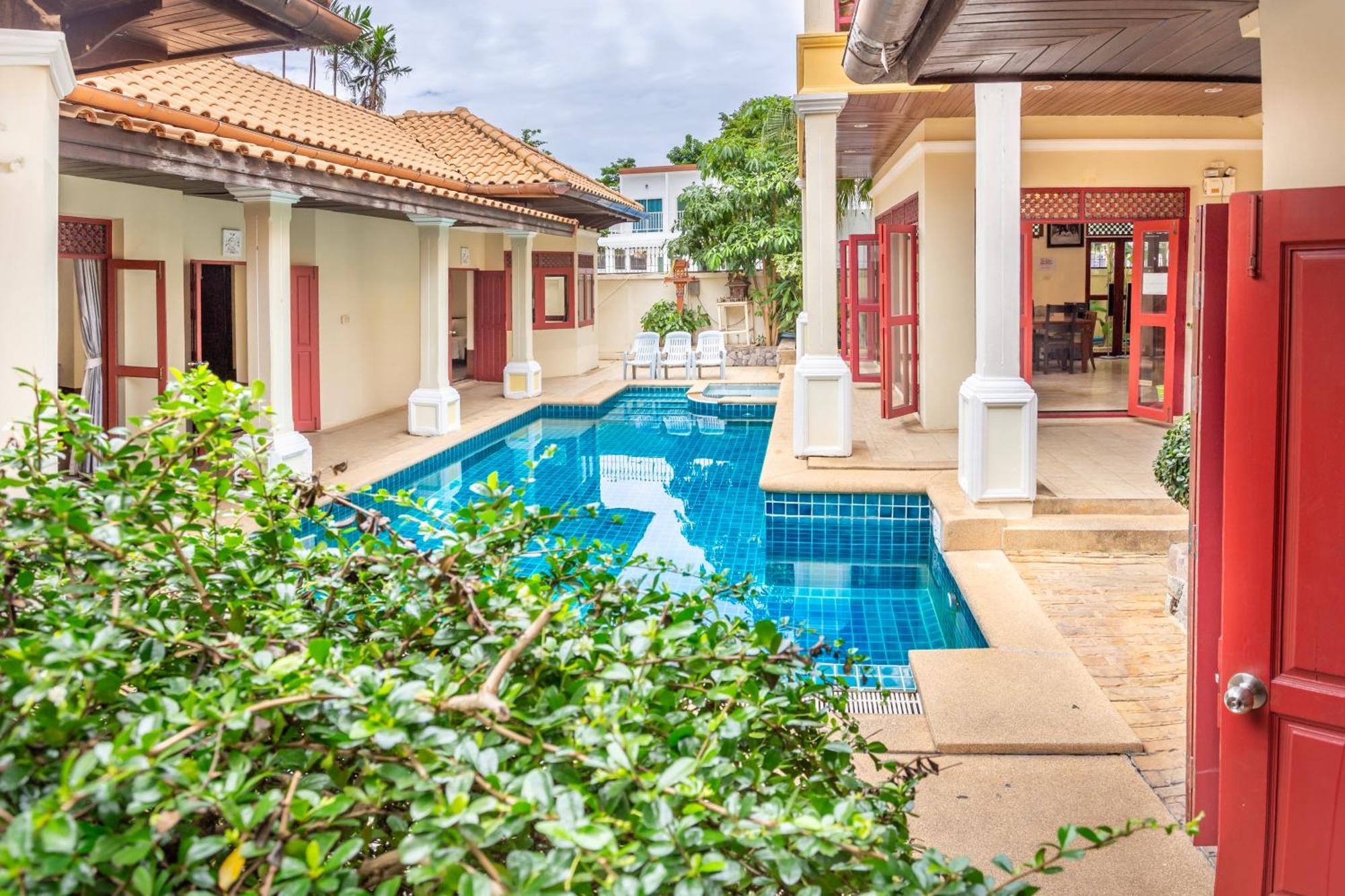 Bali Pool Villa, 5 Min To Walking Street & The Beaches Pattaya Exterior photo