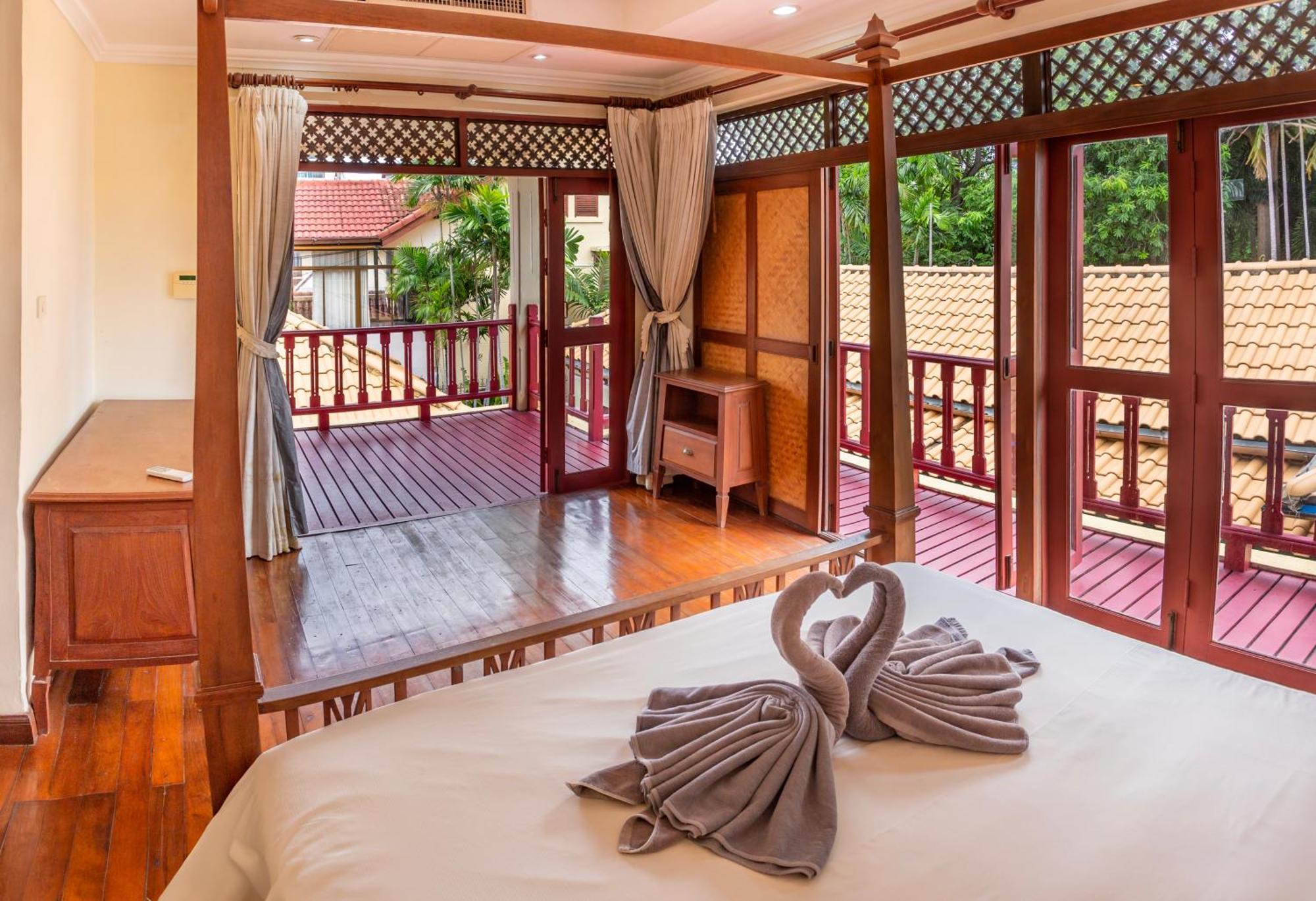 Bali Pool Villa, 5 Min To Walking Street & The Beaches Pattaya Exterior photo